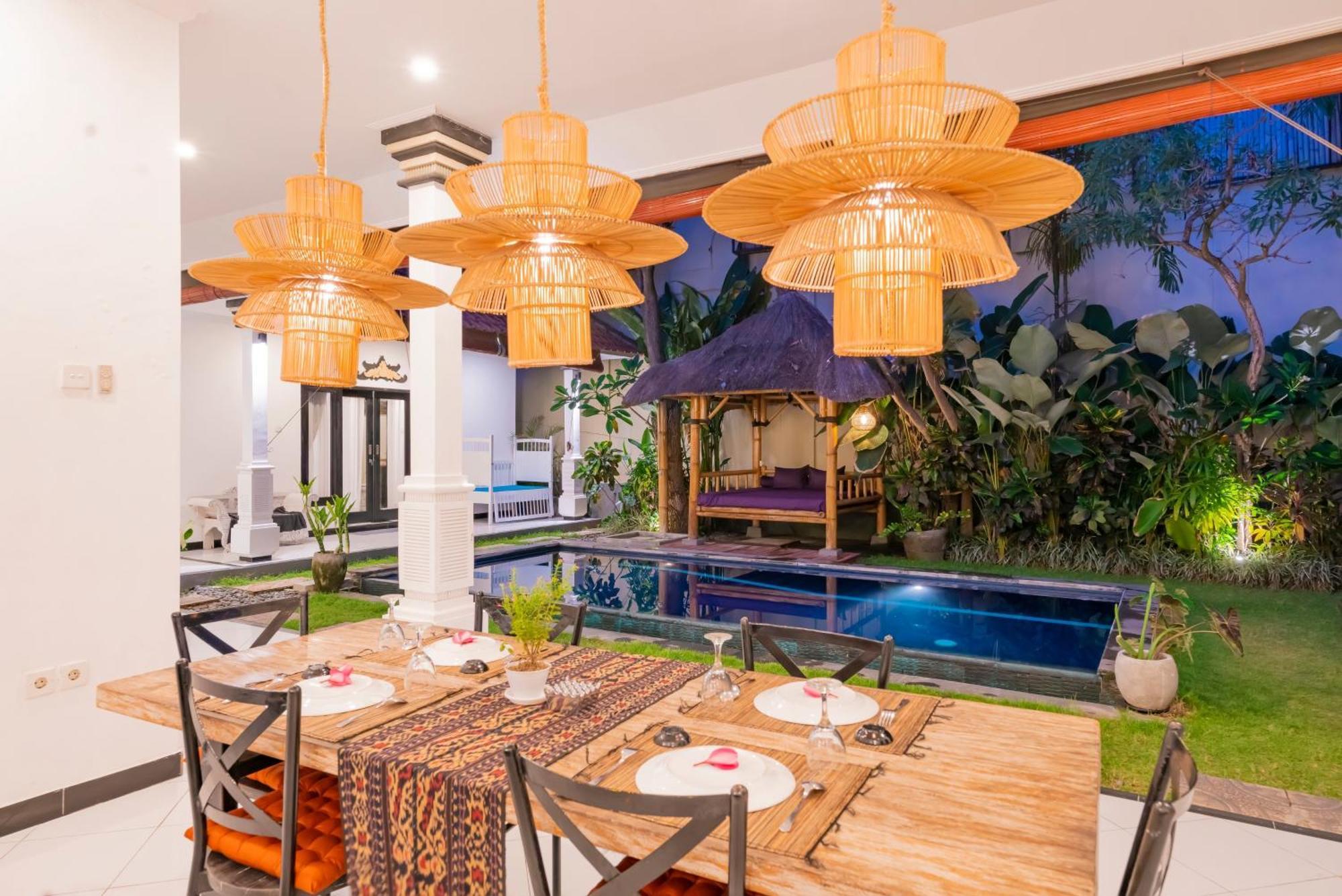 Walking To The Beach At Omahati Villa Canggu  Exterior photo