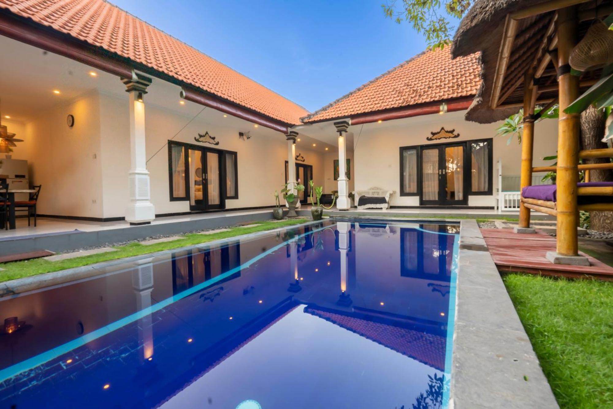Walking To The Beach At Omahati Villa Canggu  Exterior photo